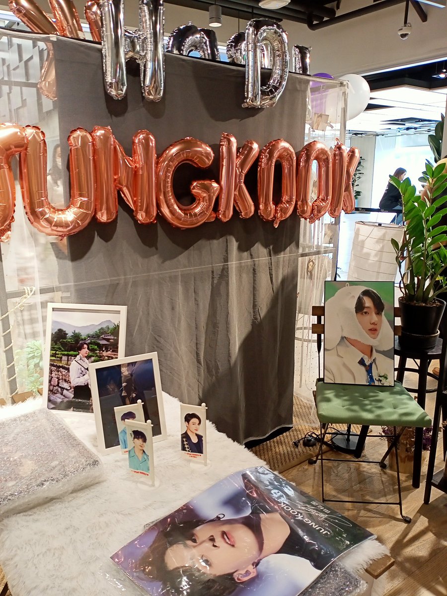TaeTae_TK99's tweet photo. #kkgu_JUNGKOOKpj จัดงานน่ารักมากเลยค่ะ https://t.co/kM9yWwesfI