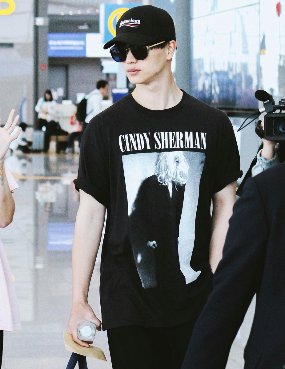 «30 Day Bias Challenge»D-12 - Bias' airport fashionquality airport fashion from yook chaebol sungjae   #SUNGJAE  #성재  #BTOB  #비투비