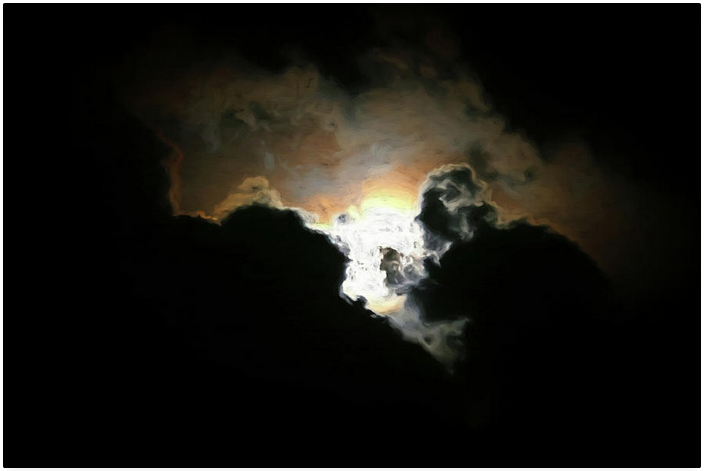marybedy's tweet photo. Hiding Moon 9 Painterly 091319
https://t.co/EBNF7vt2u4 #harvestmoon #hidingmoon #moonbehindclouds #moonglow #moon #fullmoon #moonandclouds #marybedy https://t.co/Wx40BeoYRX