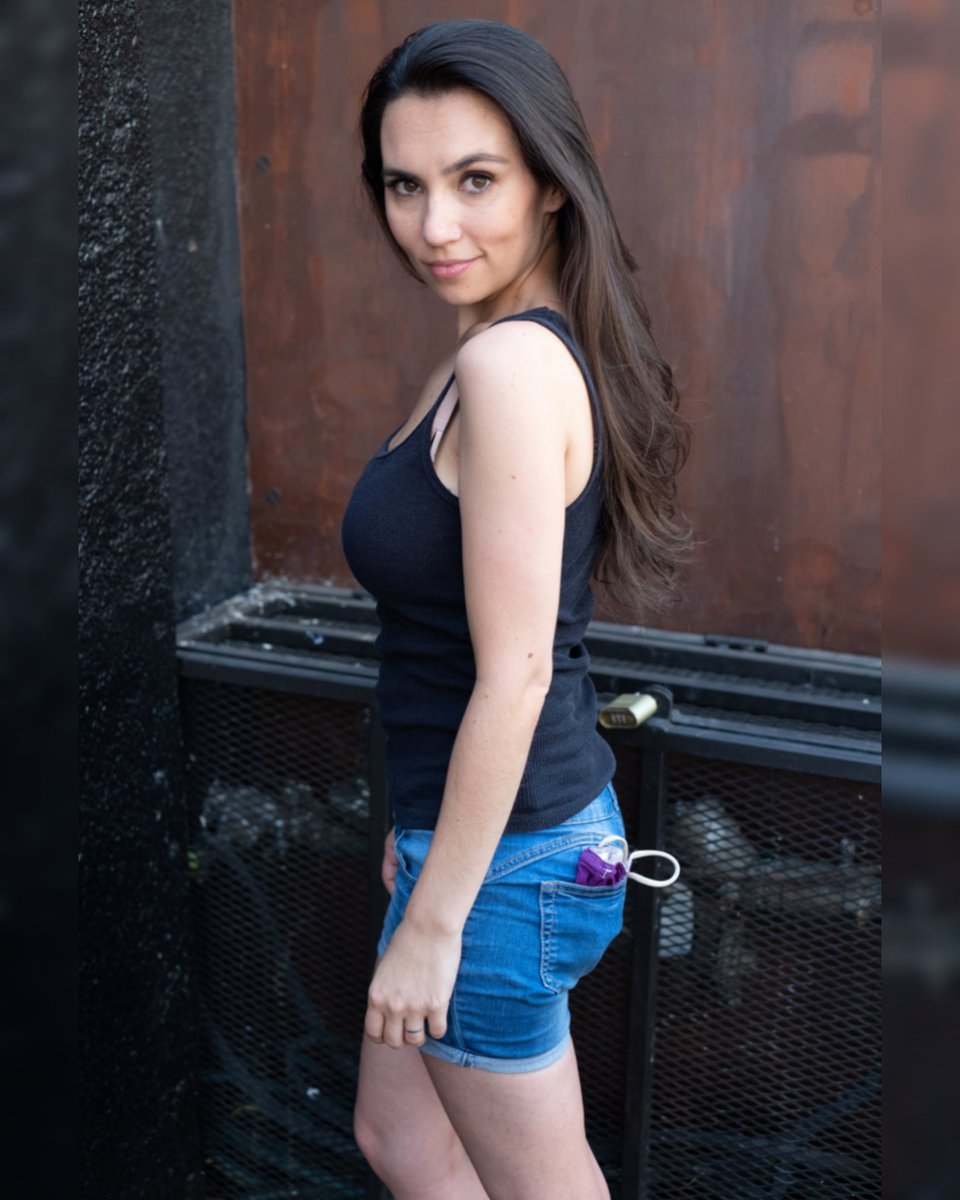 thatgrltrish's tweet image. Is that a mask in your pocket or are you just happy to see me? 😏

Hope everyone is staying safe &amp;amp; practicing some self-care today 💙 Sending virtual hugs to all who need it 🤗 #WearingIsCaring