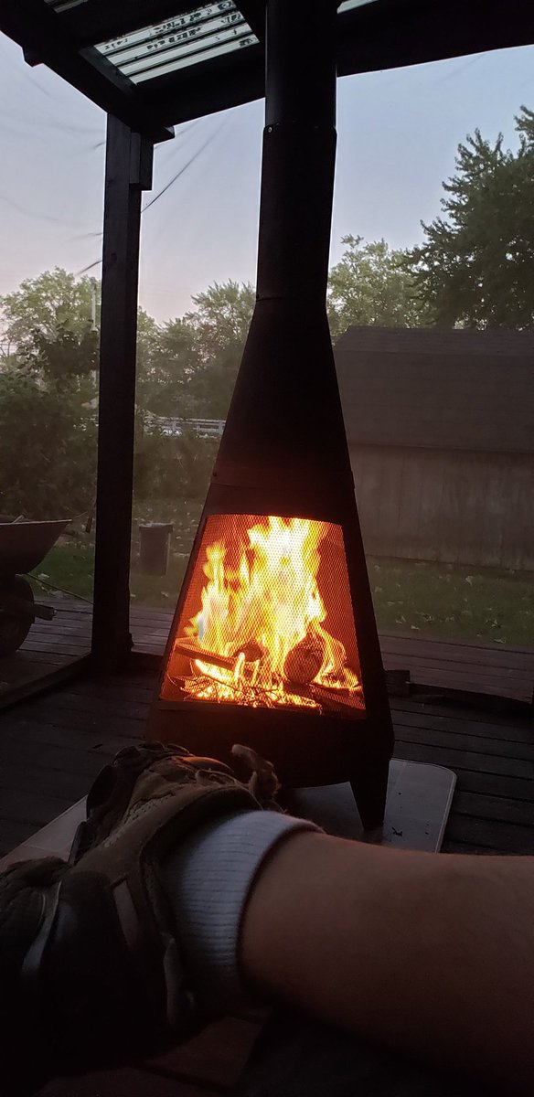 BigMikeVB_WI's tweet photo. When you finally complete a project end and it's better than you imagined. Deck covered, bug free and campfire friendly https://t.co/7Qi2rNebwp