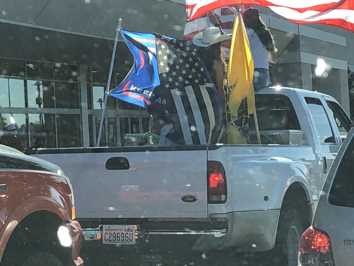 And in “shitty flag display” bingo. this truck is the free space in the middle.