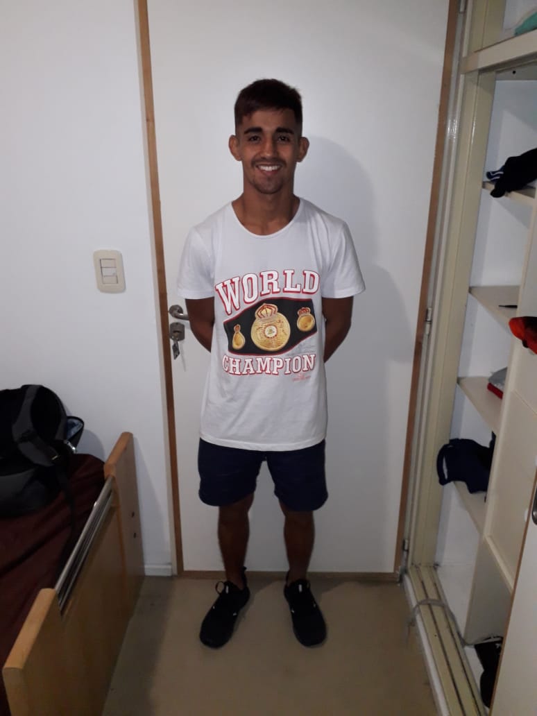 Lautaro68718425's tweet photo. #ramonQuiroga con la remera de @HdPpromotions @WBABoxing @GilberticoWBA #WBAteam #boxe #boxing #boxeo #equipoAMB https://t.co/WkGcEUiXTu