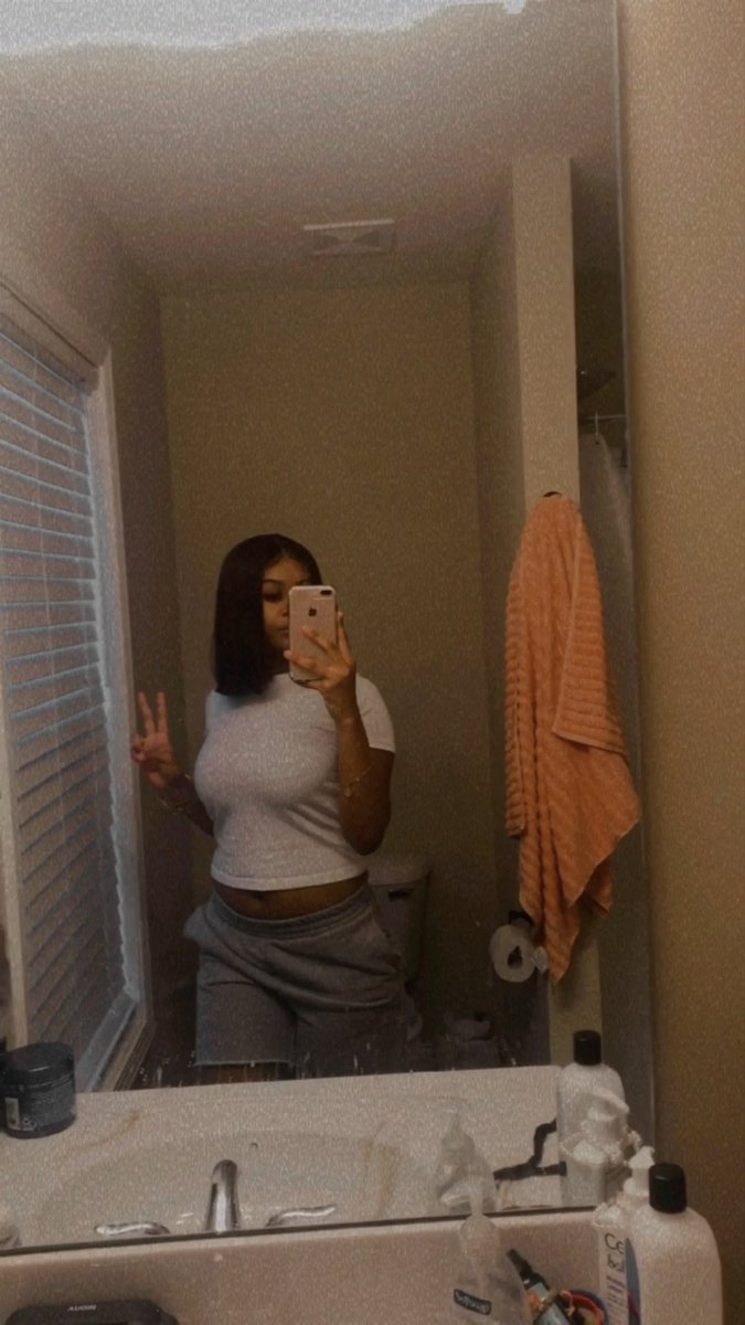suhhhmami's tweet photo. 🦋❤️it’s samia here if y’all remember me https://t.co/KMZZgEdvyo