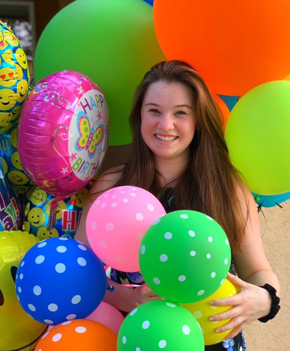 THANK YOU SO MUCH to everyone who made this day extra special with surprise texts, videos, deliveries, and quick visits throughout the day ❤️ I love you all so much and appreciate everything!! Here’s to 17 🥳🤪
