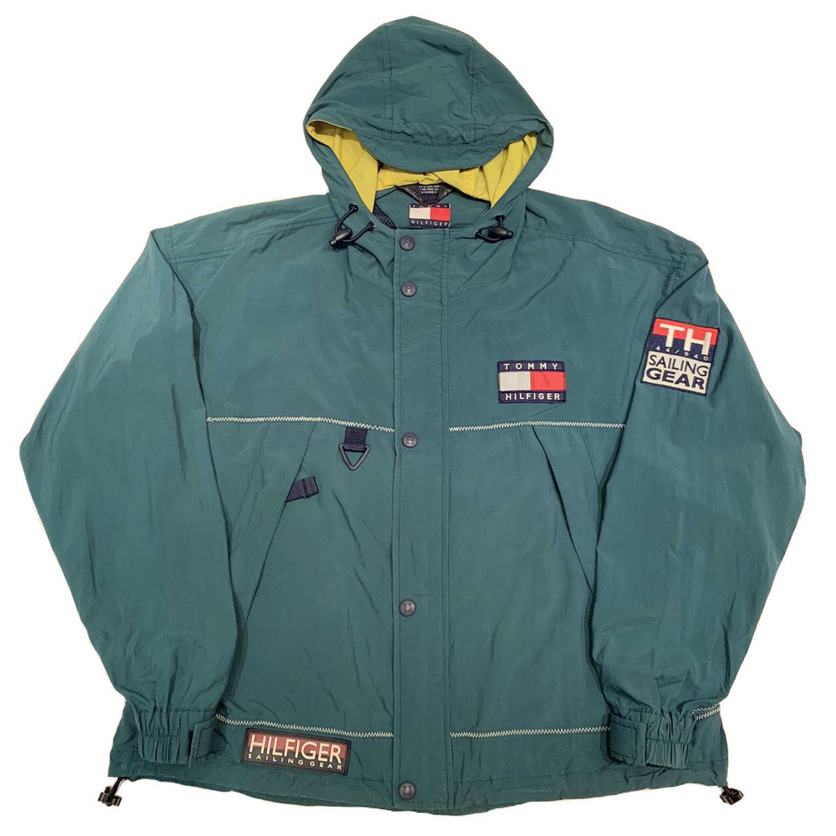 taramake's tweet photo. TOMMY HILFIGER
sailing  jacket
#nylonjaket
#90s
#TommyHilfiger
#taramake
#used
#vintage 
#秋冬物入荷 https://t.co/Lwljo85Lq7