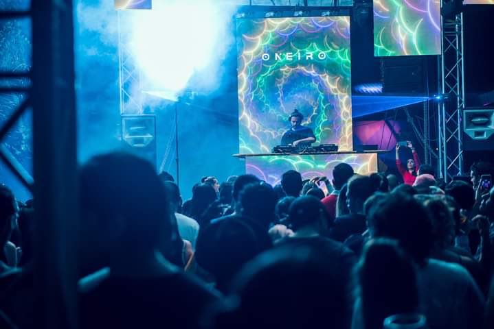¡Como nos hace falta vibrar y bailar con ustedes! 😓

Ya que no podemos disfrutar a ONEIRO reventarla en vivo los invitamos a nuestro nuevo mundo virtual, IMAGINARIUM I: THE OASIS 👉🏼 twitch.tv/electricanimal…