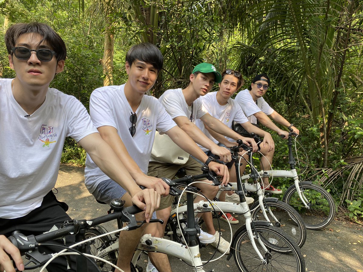 gunsmile_family's tweet image. วันนี้อยู่กันครบแล้ววว 🥰🥰 #ToelaewSS2
#gunsmile #สมายของแดดดี้