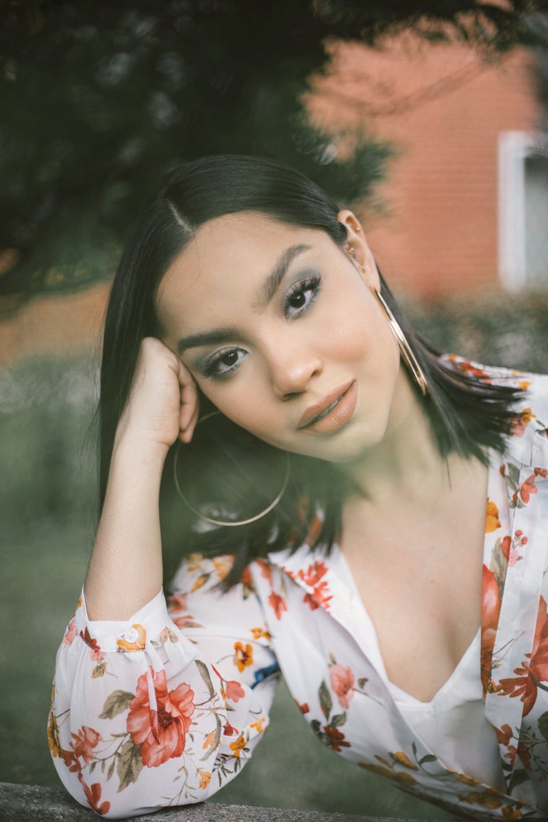 Be enough for yourself first, the rest of the world can wait” 

📸: <a href="/masaniph/">Masaniph</a> 
Outfit: @forever21colombia #forever21colombia #foreverbabe #f21xme