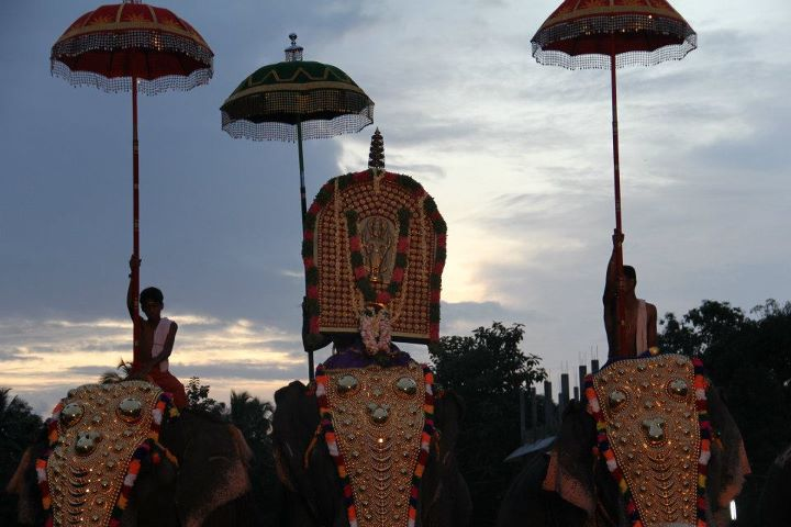 Earliest record of Onam in Kerala comes from Thirikkara Vamana temple (861 CE). Even today, Onam is celebrated here as birthday of Vamana.It is believed that Bali also returns to worship the Lord every year on this day. Processions of Vamana Murti("idol") are carried out