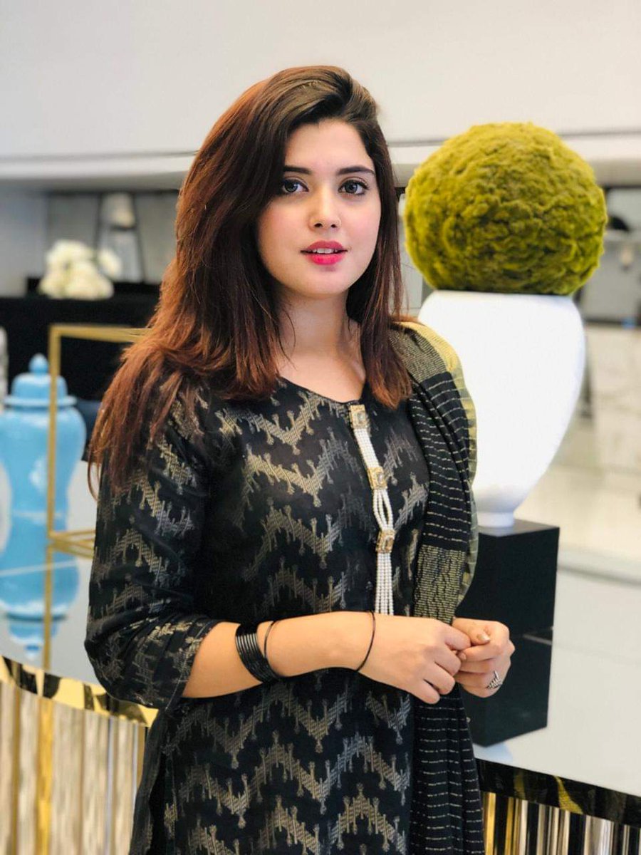 सुना है बहुत बारिश है
तुम्हारे शहर में,
ज़्यादा भीगना मत,
अगर धुल गयी सारी ग़लतफ़हमियाँ,
तो बहुत याद आएँगे हम...!"