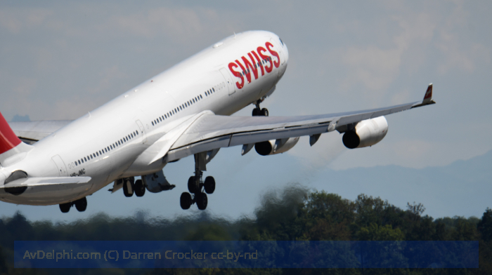 AvDelphi_images's tweet photo. N/A #AvDelphi #HBJMC #AIRBUS #A340313 #LSZH @FlySWISS https://t.co/E4oPE3Vxqx https://t.co/S4ppeyQrga
