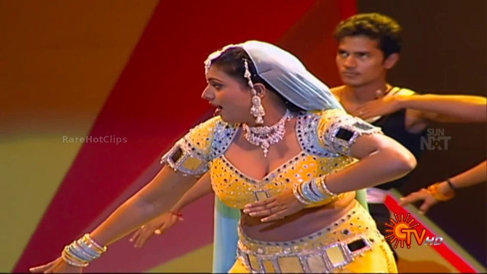 rarehotclips's tweet photo. #Roja #performance #OnDemand 

https://t.co/auihRABq4J https://t.co/ni3zbPm1Gi