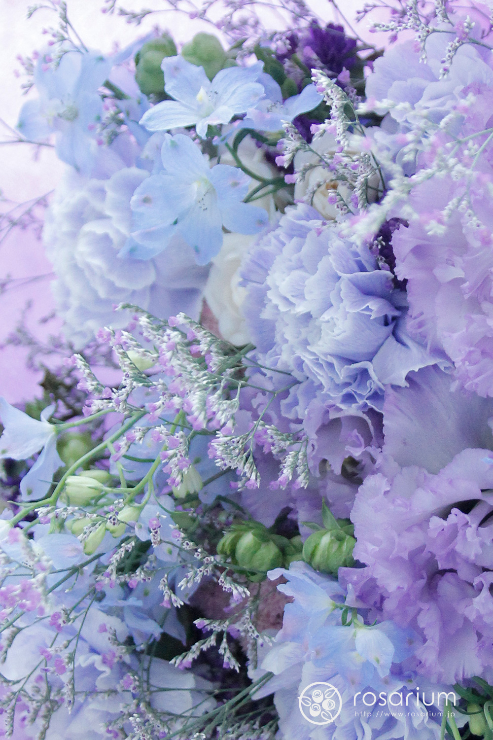ロザリウム Emico やさしくてキレイな紫の花束 優しい紫を中心に 淡いグリーン 濃い紫 水色 ピンクを差し色 に 意外とたくさんの色を使っています T Co Pisxoliy2f Twitter