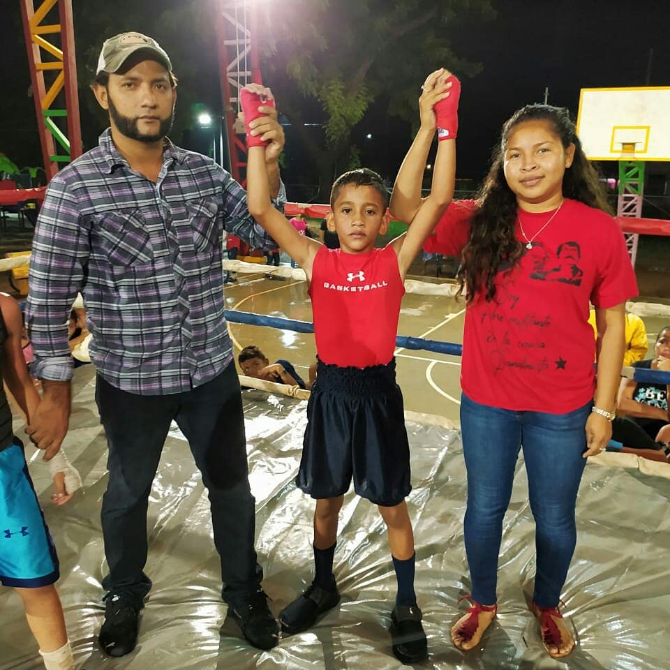 JS_Mateare's tweet photo. #OrgulloPatrio
Juventud Sandinista 19 de Julio #Mateare promoviendo la recreación sana realiza velada boxística en Los Brasiles.
#GranPuebloGrandesVictorias
#AquíHayJS
#ManaguaSandinista https://t.co/U5Z0IuMkqf