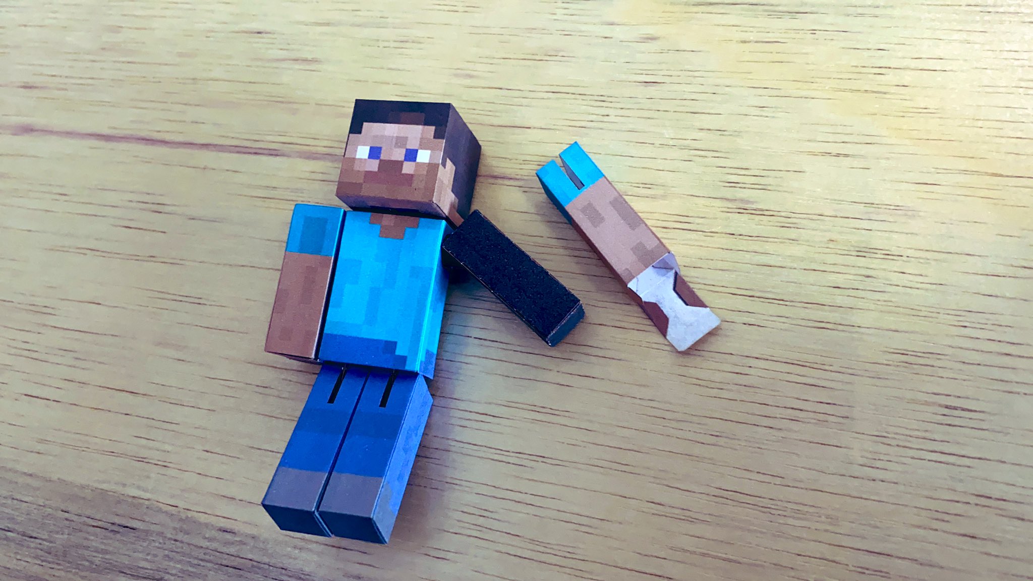 神近 Kamichika Enderman Shihai 我ながら上手く作れて驚いてます 実はこのスティーブ スキンの変更が出来る様に二重構造になってるんですよ T Co Szang7kwzj Twitter