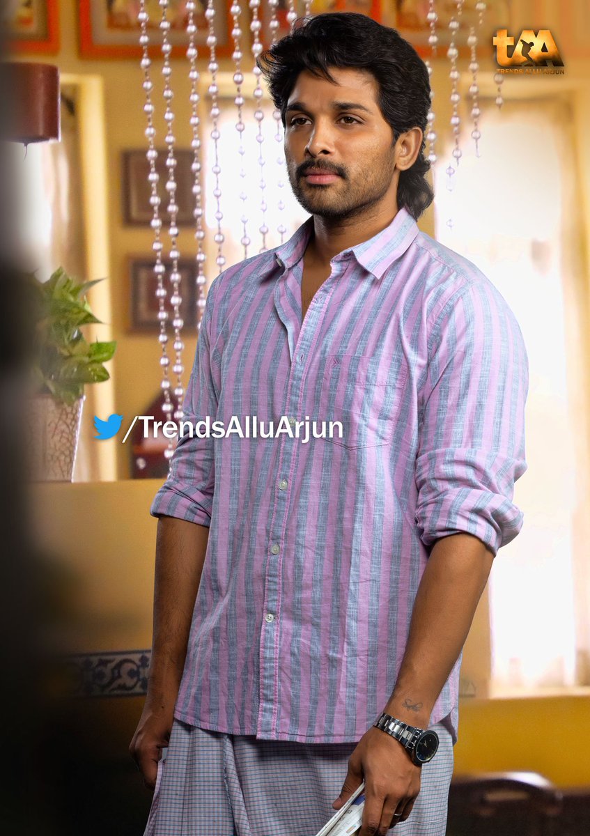 TrendsAlluArjun's tweet photo. Here you go the brand new still of BANTU from ALA VAIKUNTHAPURRAMULOO

Stylish Star 👌❤️

#IndianStyleIconAlluArjun @alluarjun #Pushpa https://t.co/AdAPvXJY6q