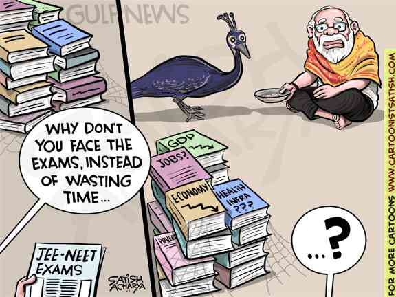 HansrajMeena's tweet photo. India is listening to your "Mann ki Baat" @narendramodi from the last 6 years but when when the youth demanded something from you just for its safety , you're ignoring students &amp; playing with your pet peacocks. Shame! #Mann_Ki_Nahi_Students_Ki_Baat https://t.co/0WSH9oDmmk