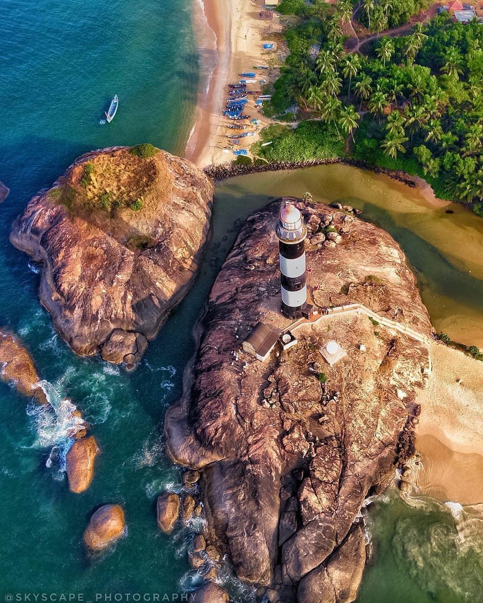 🇮🇳 Nature’s Divine Beauty ..Untouched by Pollution 😍The Pure & Pristine Blue Waters of Stunning Kaup Beach , Udupi, Karnataka
...... #IncredibleIndia #KnowIndia The Hidden Gems of #MyBeautifulIndia #Karnataka 🇮🇳 @Tejasvi_Surya @CTRavi_BJP @AB_BJP @chitranayal09