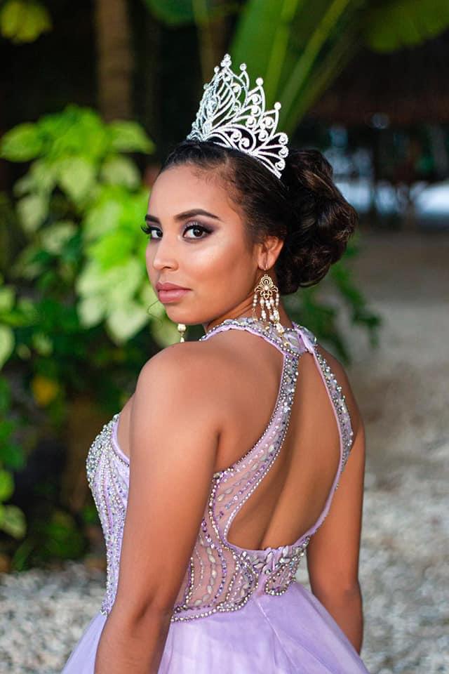 AnnaforBmp's tweet photo. Congratulations to the 75th National Queen of the Bay, Myra Sibrian, Miss Belmopan! We are proud! https://t.co/AAz1rZUVsX