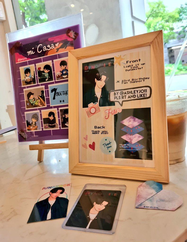 ashleyjo11's tweet photo. Had a great time giving out my first FS at #TimeforJK @TIMEforJK0901 yesterday. The admins were really nice and made sure the event ran smoothly.
Thankful for my ARMY stew gang for all the support as well 🥰🥰 https://t.co/3fqXaAivvb