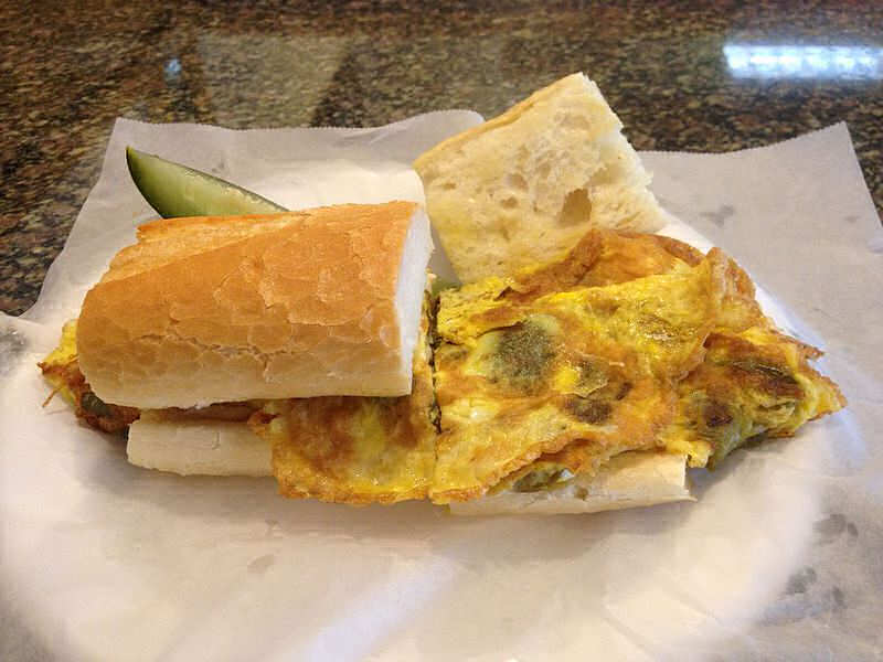 cooking_r's tweet photo. Pepper and Egg Sandwich #Recipe - https://t.co/PnkcBL9Git - #FoodPorn #Aussie #CuisineOfChicago #ItalianAmericanCuisine #LightBreakfast #MidwesternUnitedStatesCuisine #SandwichesRollsAndWraps #Snacks https://t.co/wEkNTv8xe1