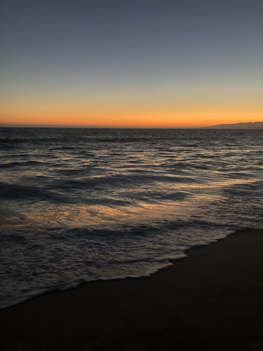 ☮️ Peacefulness is contagious, just as hysteria is ✌️ 
#peace #balance