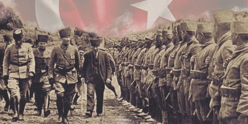 Bu topraklarda Malazgirt'ten Sakarya'ya uzanan tarih,"Kuvva-i Milliye"ruhunu sinesinde duyanların tarihidir.
  Bu ruh ve şuurla kucaklaşan milletimizin 30 Ağustos Zafer Bayramı'nı tebrik ediyor;
Bize bu coşkuyu yaşatan M. Kemal Atatürk ve dava arkadaşlarını şükranla yad-ediyorum.