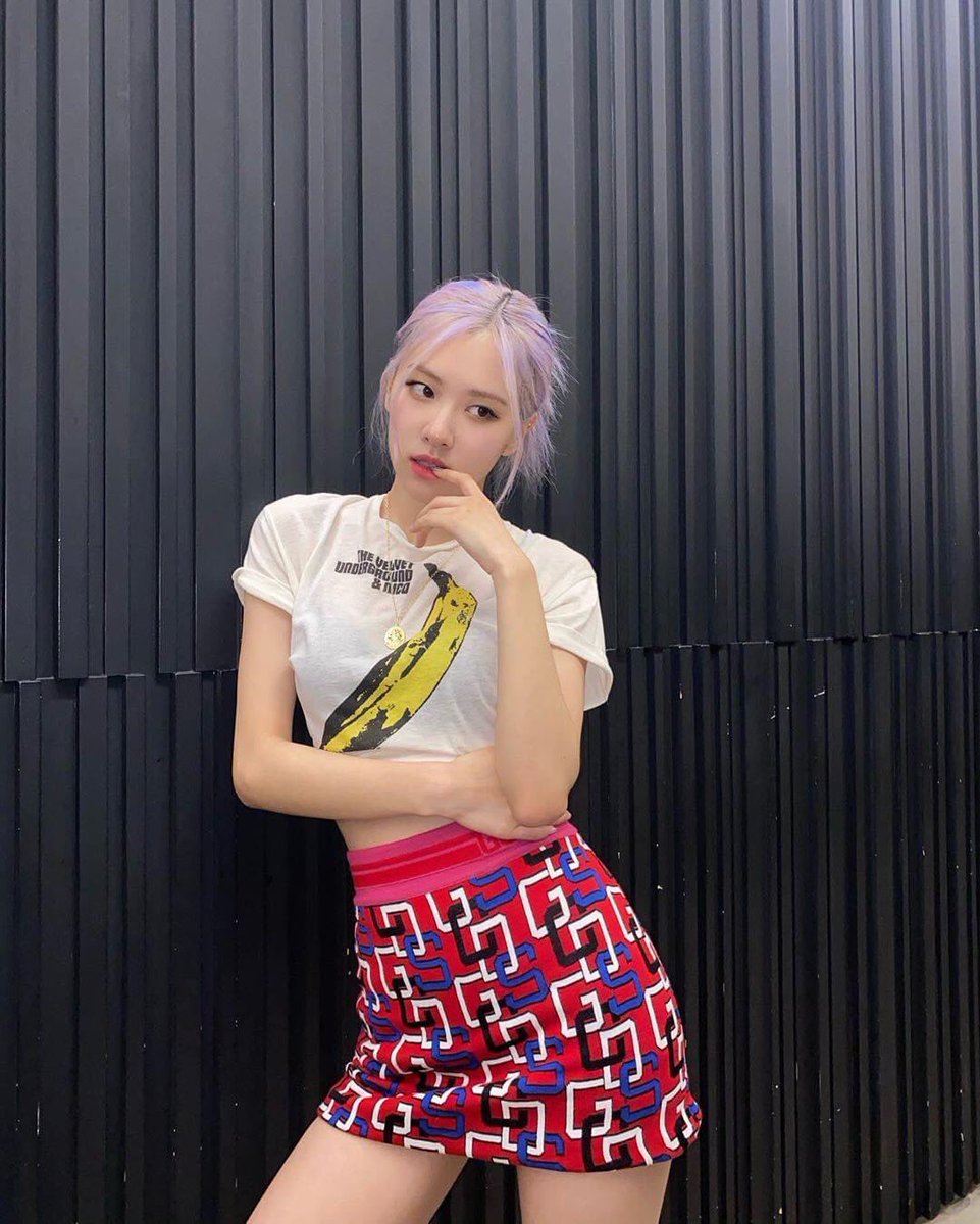 uyn80654344's tweet photo. Chii xứng đáng được nổi trội các thành viên còn lại 🥰 #MainvocalistRosé https://t.co/cAopAuIpmC
