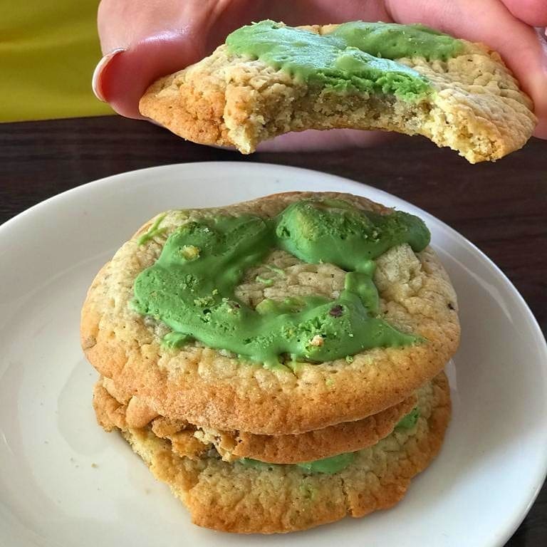 SecondCupOman's tweet photo. البسكويت يحلي لك كل شي #سكندكب_عمان #بسكويت
Cookies make everything better #secondcupoman #cookies https://t.co/eDIjd9O0Rr