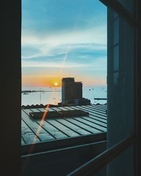"Every sunset is an opportunity to reset" - Richie Norton

#travelmakassar #visit_sulsel #hotelmakassar #travelblogger #safetravels
