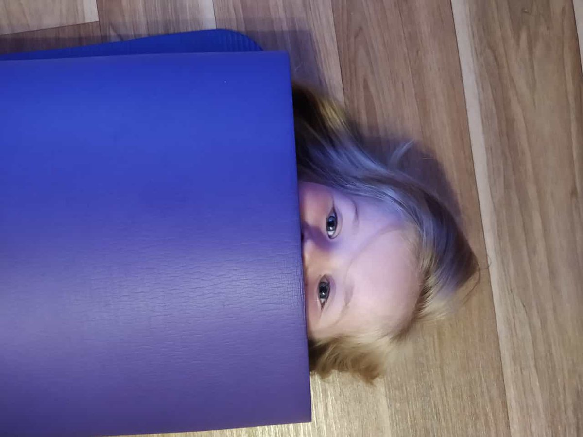 Cacie51's tweet image. Einen schönen Sonntag euch. Training mal anders mit Matte🤓❤️ @ReadyPlayerTom @ayuhata2go @ZickiZockt #lpshowact2 @HerbergerNadine @IzzyLetsPlays