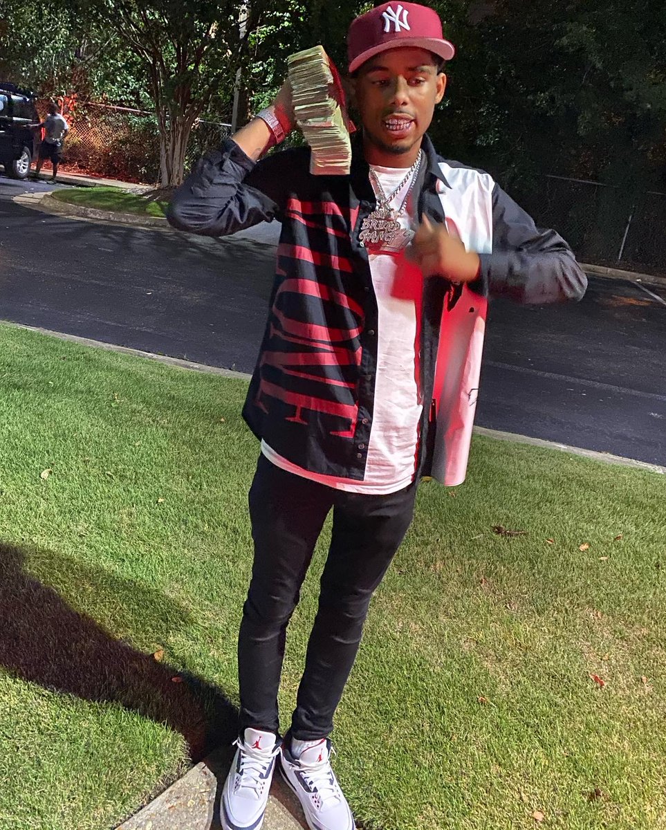 pooh_shiesty's tweet photo. Shiesty Montana 🥀 https://t.co/niUxj0bQX2
