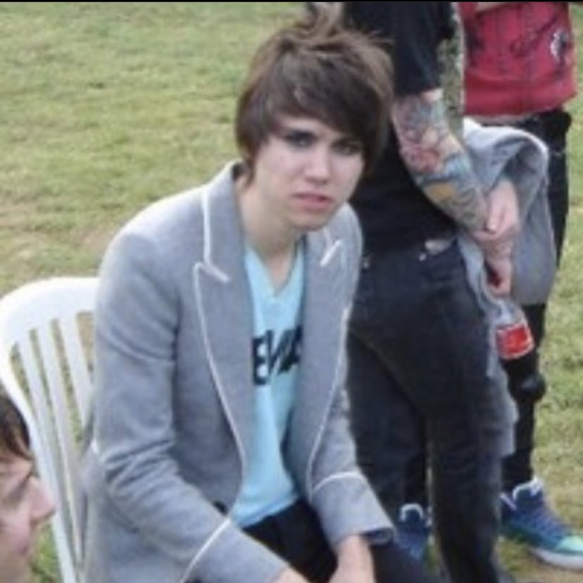 HAPPY BIRTHDAY RYAN ROSS I BLAME YOU FOR EVERYTHING 