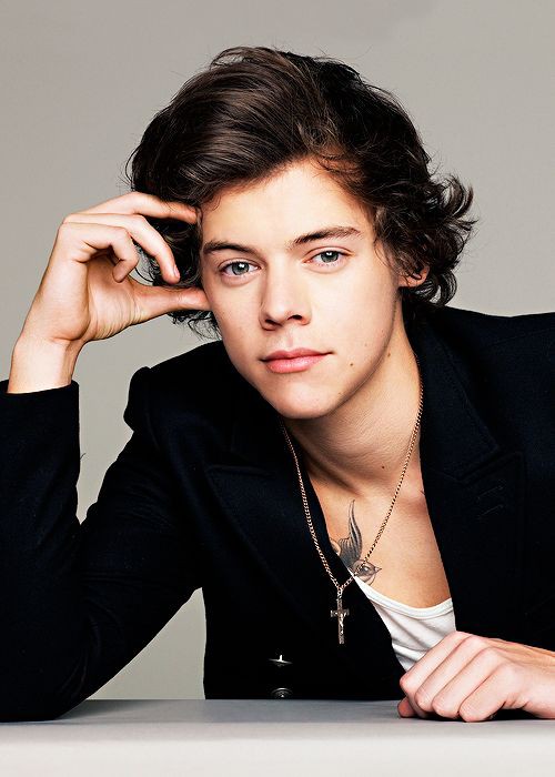YGWLLS's tweet photo. ☆•°Au Larry°•☆

En donde H conoce a un chico por Twitter y se empieza a enamorar de él 

O en donde H y L se odian en su escuela hasta que H descubre que L es el chico con el que se escribe todos los días por twitter https://t.co/CpFhAAVoaF