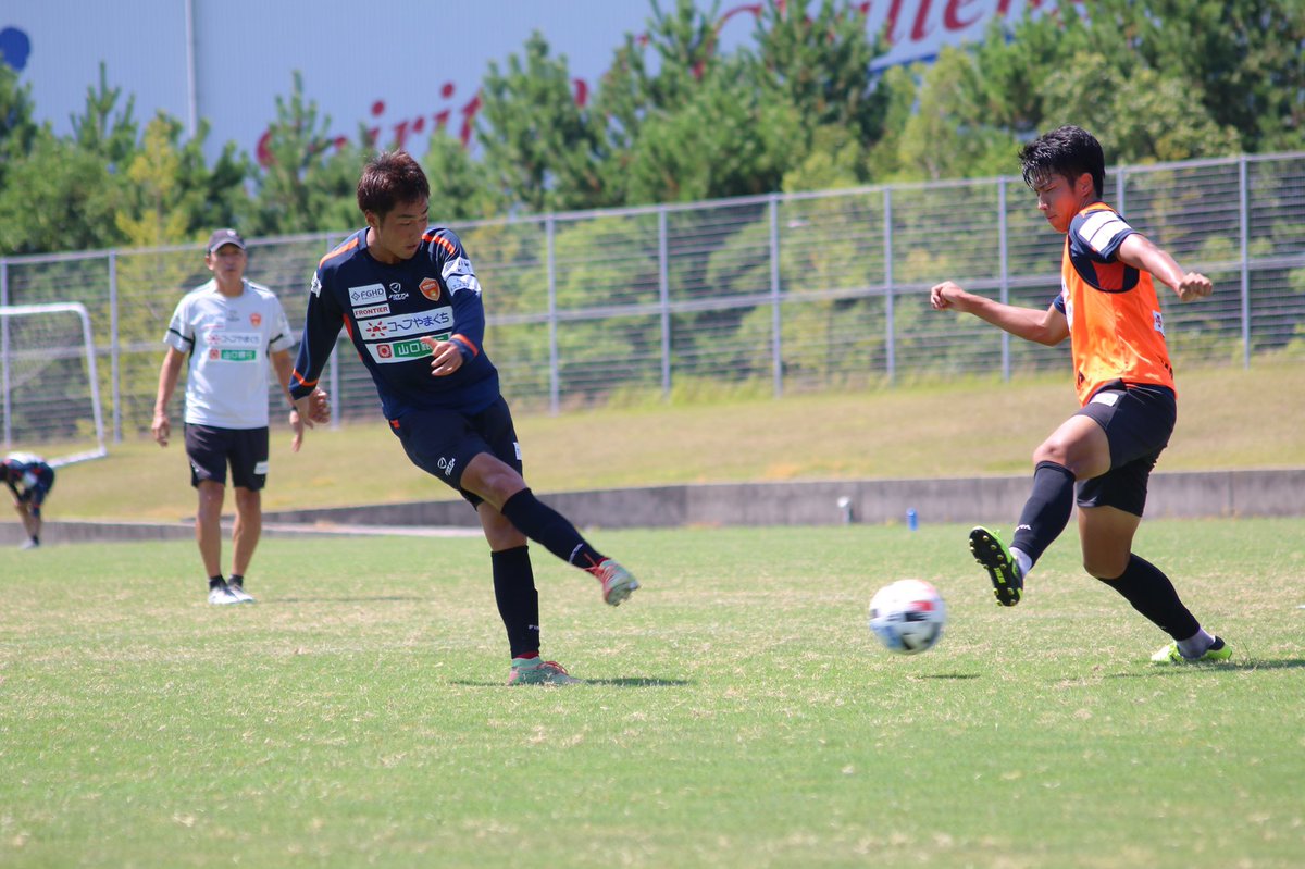 レノファ山口ｆｃ 今日はミーティング トレーニング 悔しい気持ちはみんな同じ 俺がやってやる 強い気持ちを持って Renofa レノファ