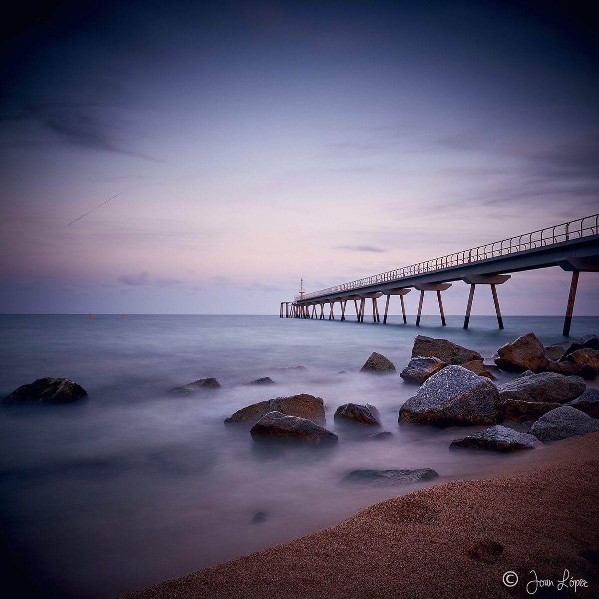 joanlopezphoto's tweet photo. #PontdelPetroli series: silky water experience #sea #seaside #water #rocks #beach #sand #bridge #sky #skyline #clouds #landscape #landscapephotography #sunset #sunsetphotography #badalona #mediterranean #photography #photographer #photooftheday #picoftheday #silkeffect #photo https://t.co/mRvSlq3F6B