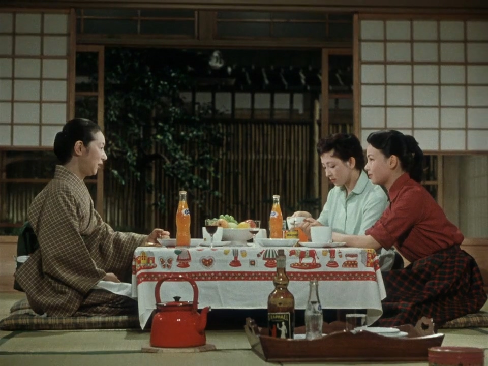 That red teapot. Yasujirô Ozu's 'Higanbana / Equinox Flower'. (1958) Cinematography by Yûharu Atsuta. The meaning of the title "higanbana (彼岸花)" is the red Lycoris.