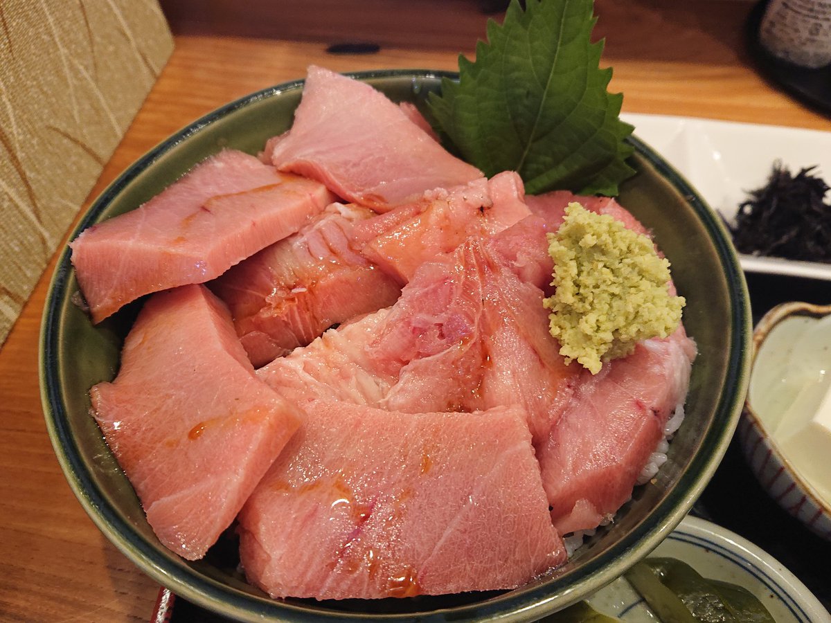藤原幸治 加賀本店で天然ミナミまぐろ丼 この厚み 口の中でとろける 山梨 甲府 海鮮丼 加賀本店 ランチ 藤原幸治 加賀本店で天然ミナミまぐろ丼 この厚み 口の中でとろける 山梨 甲府 海鮮丼 加賀本店 ランチ