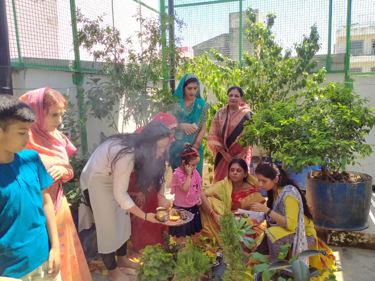 #प्रकृति_वंदन #PrakritiVandan पृथ्वी माता हम पुत्र/पुत्री वृष/पौधे हमारे भई बहन!🙏 आइए इनकी रक्षा का संकल्प ले।