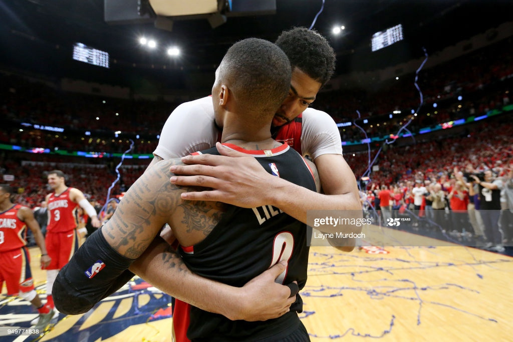 The Los Angeles Lakers advance to the 2nd round of #NBAPLAYOFFS after defeating Portland Trailblazers last night in 5 games. Thanks in large part to monstrous night by Anthony Davis giving 43 points #Lakers #Trailblazers #AnthonyDavis #LebronJames #DamianLilliard #NBA #NBABubble