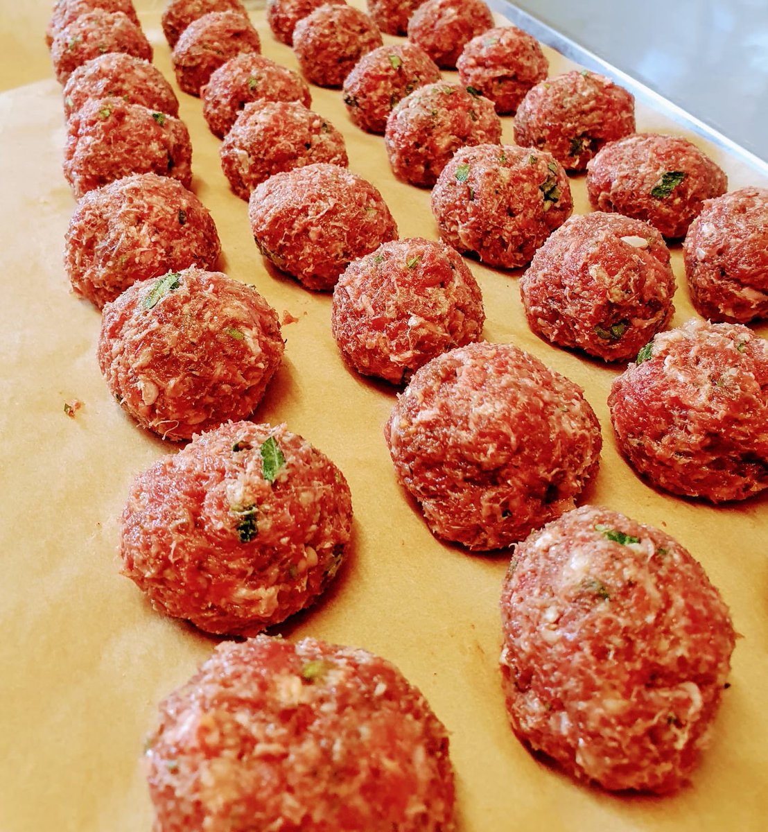 Delicious food served <a href="/SherfieldOaksGC/">Sherfield Oaks GC</a> our chefs passion and pride in every dish #bbq #opentoall #baristacoffee #beer #warmwelcome #meatballs #pulledpork