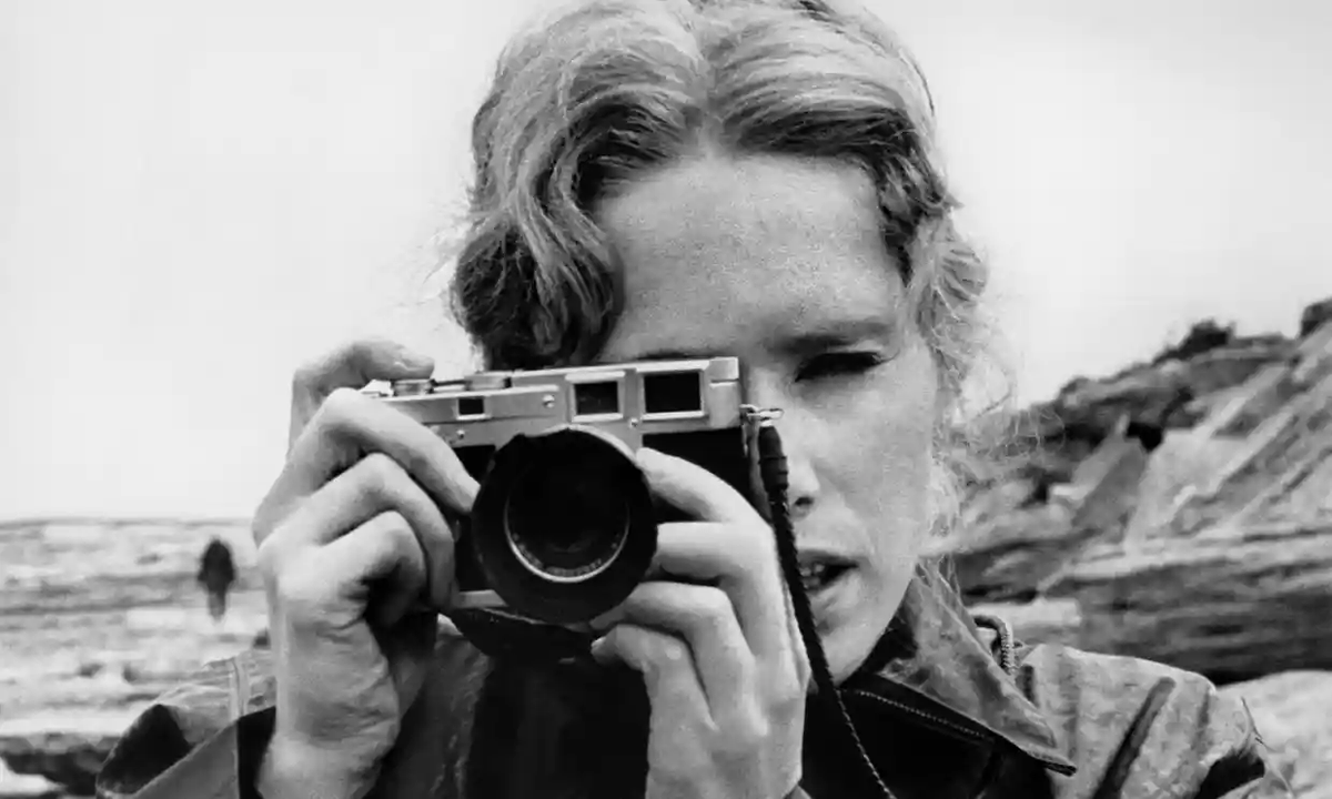 mixdevil66's tweet photo. #LinnUllmann on her father, #IngmarBergman: 'It was as if all the windows of his mind had opened'. The Norwegian author’s powerful new novel, #Unquiet, grew out of a series of conversations she recorded with the film director not long before his death https://t.co/gTAoXq6D7L📚 https://t.co/S08DBok9Cu