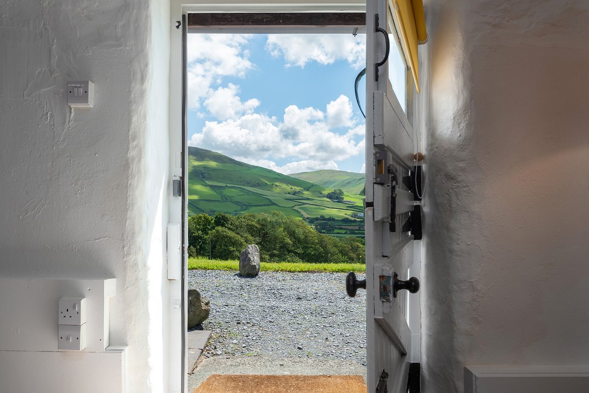 Ready to plan your next Autumn Break?

Geufron Farm Cottages offers a selection of 4 newly renovated holiday cottages in the Snowdonia National Park.
@geufronfarmsnowdonia

UK Holiday Cottage Photography by l8r.it/mnbf.