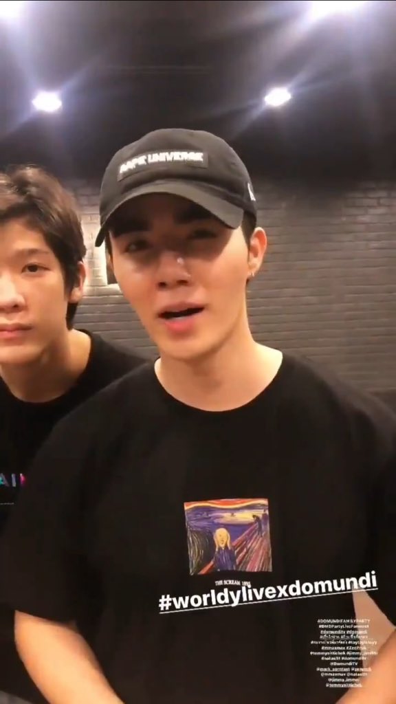 marukonan_'s tweet photo. My baby boy,Thank you for wearing our T-shirt🥺💙Love you so much 🤟🏻(The pictures are from the day before yesterday when DMD boys were having the rehearsal) #ZeePruk https://t.co/ZTvDN369Rm