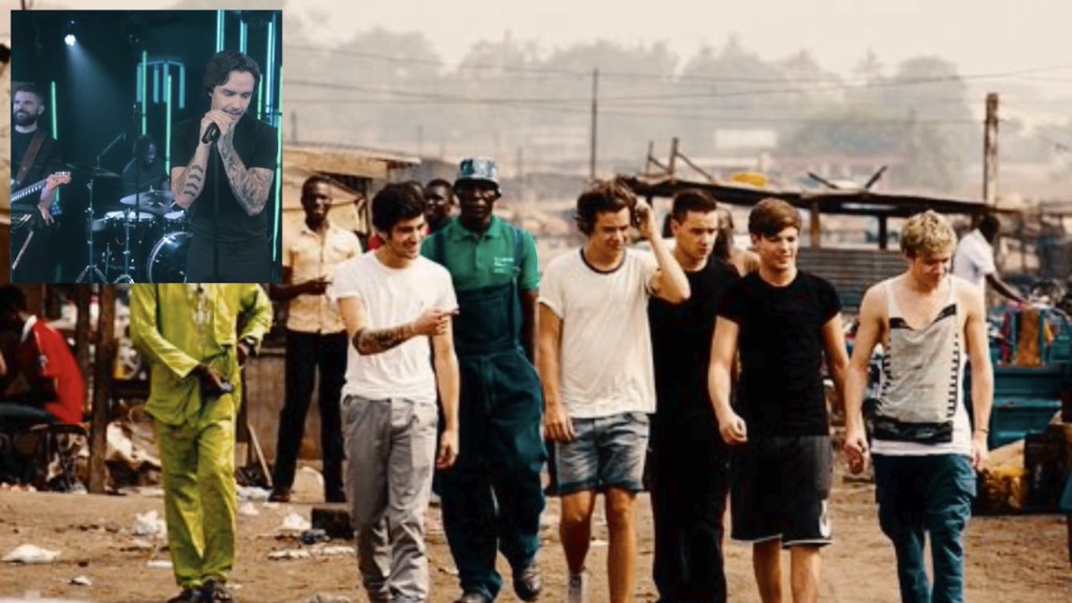 its_syrixs444's tweet image. c'è chi in questo momento aveva miglioni di kevin negli occhi e chi mente
#lpshowact2