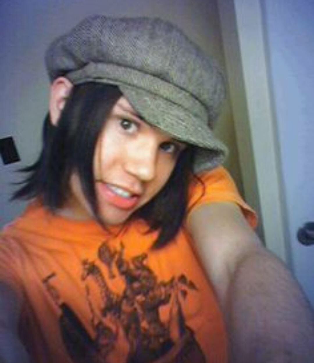 Hey ryan ross! happy birthday to us 