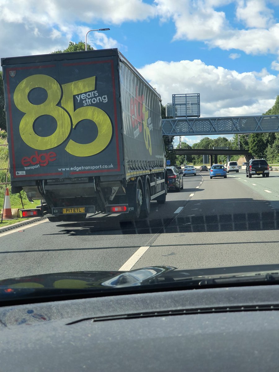 hall_hall42's tweet photo. @edgetransport driver putting peoples lives at risk by tailgating at high speed, at times less than 1m away from the car in front! Reckless irresponsible and dangerous. https://t.co/vL1xb0Mtso