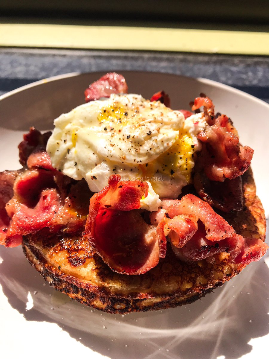 Had yummy oats and yoghurt pancakes topped with a bacon and a runny poached egg. My poached egg didn’t work out but I seldom get the first one right 