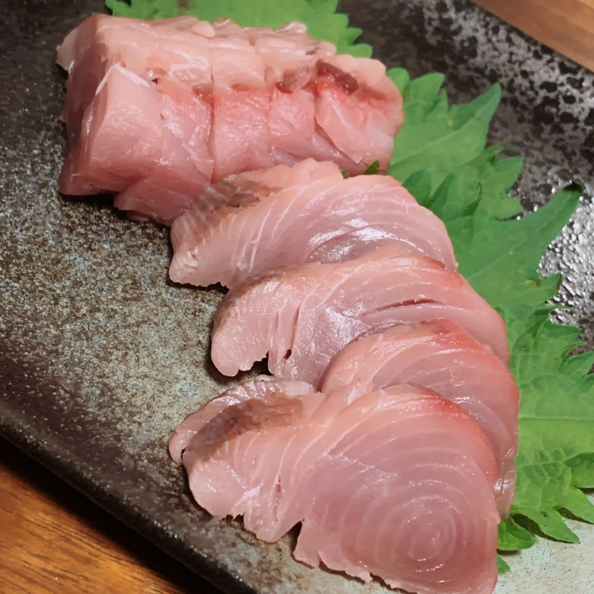 ゆっけどるちぇ 大歳祐介 第一陣 ハガツオのお刺身 タタキポン酢 モツ煮込み